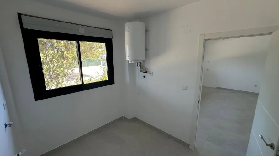 Villa de 5 dormitorios en San Vicente del Raspeig, Spain No. 1106 № 7
