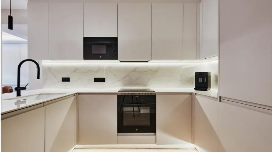 Apartamento de 3 dormitorios en Madrid, Spain No. 801 № 5
