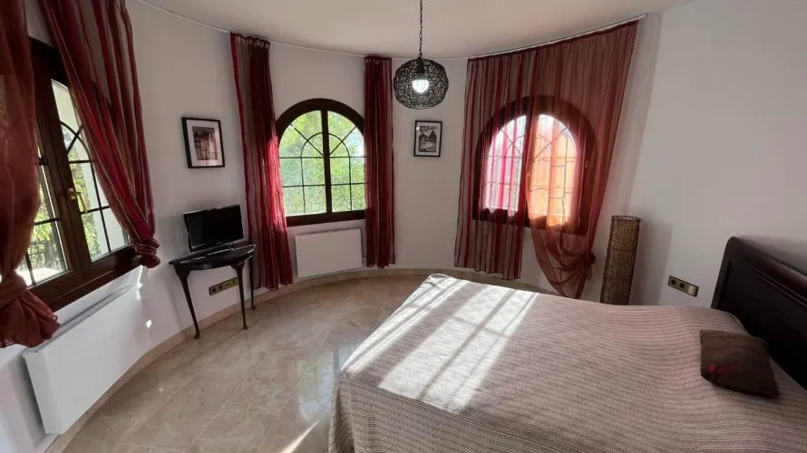 Villa de 4 dormitorios en Altea La Vella, Spain No. 502 № 15