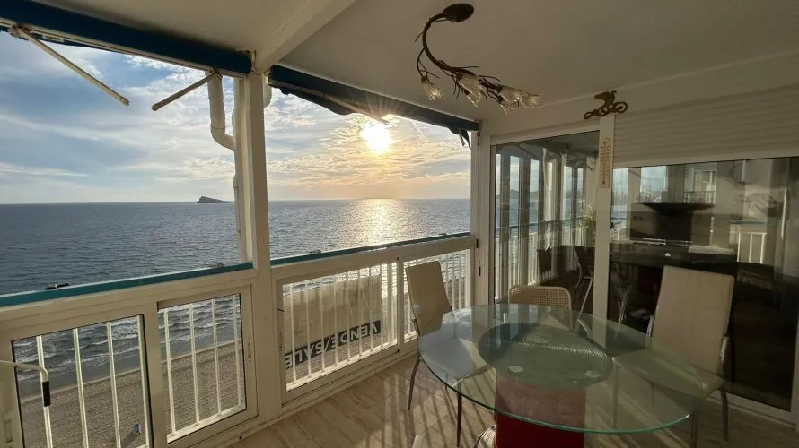 Apartamento de 2 dormitorios en Benidorm, Spain No. 652 № 3