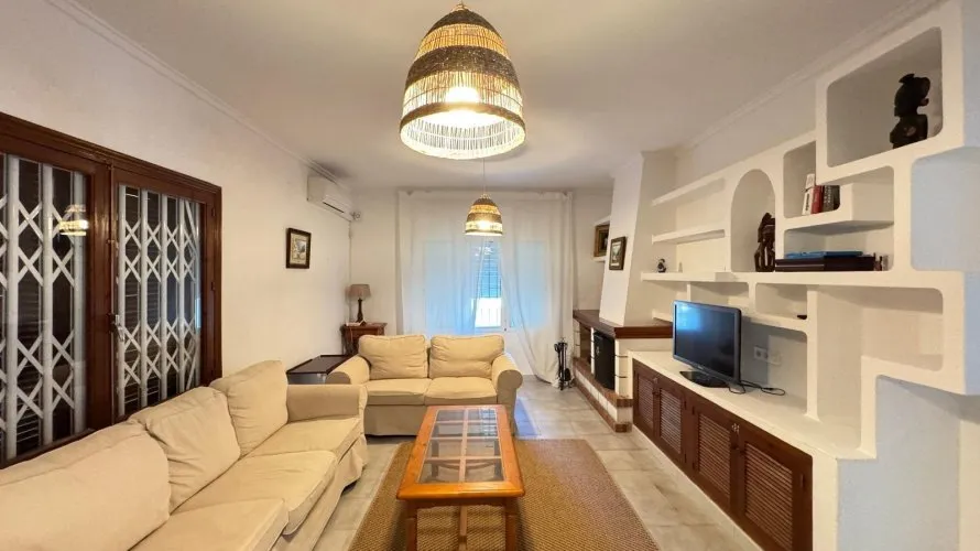 Villa de 3 dormitorios en Cabo Roig, Spain No. 106 № 25