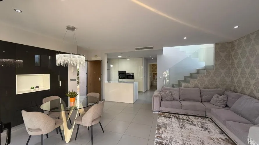 Villa de 3 dormitorios en Ciudad Quesada, Spain No. 901 № 4