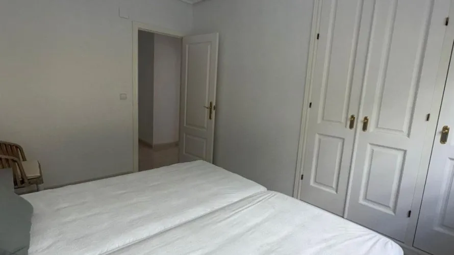 Apartamento de 2 dormitorios en Campoamor, Spain No. 987 № 13