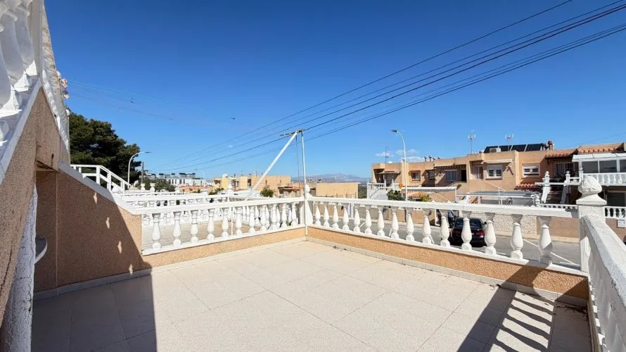 Сasa de 3 dormitorios en Gran Alacant, Spain No. 1073 № 10