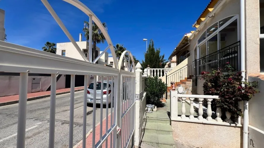 Сasa de 132m² en Torrevieja, Spain No. 884 № 27