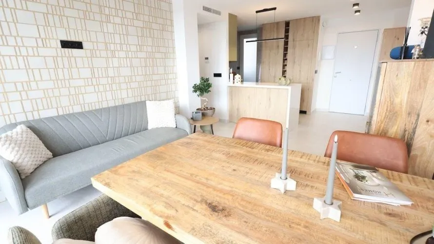 Apartamento de 3 dormitorios en Pilar de la Horadada, Spain No. 925 № 2