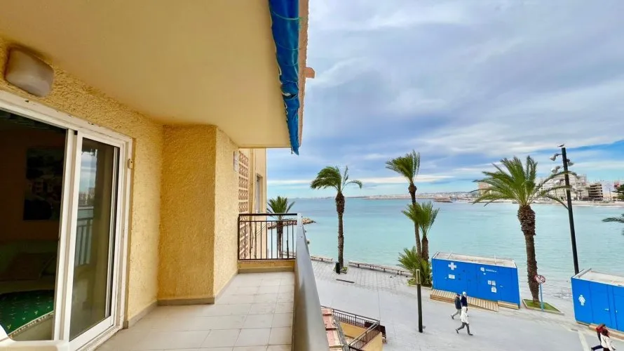 Apartamento de 3 dormitorios en Torrevieja, Spain No. 994 № 17