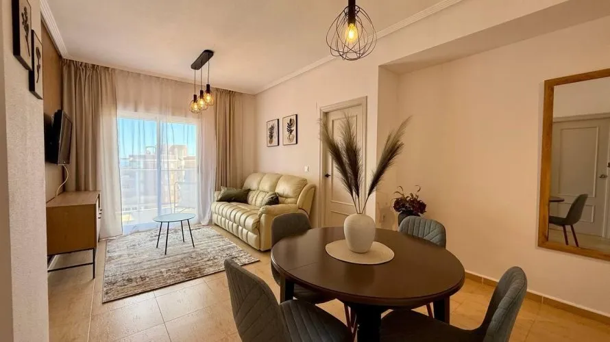 Apartamento de 3 dormitorios en Guardamar del Segura, Spain No. 1007 № 1