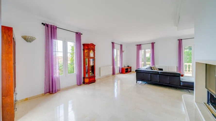 Villa de 4 dormitorios en Finestrat, Spain No. 165 № 1