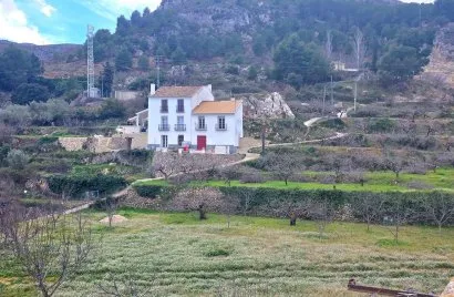 Сasa de 7 dormitorios en Guadalest, Spain No. 1199