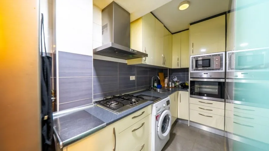 Apartamento de 2 dormitorios en Madrid, Spain No. 851 № 5
