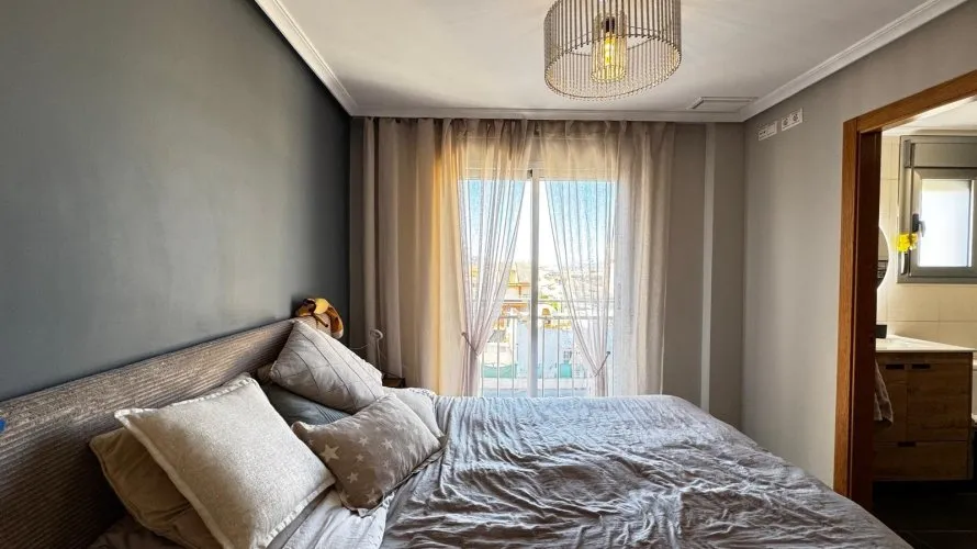 Apartamento de 3 dormitorios en Nueva Torrevieja, Spain No. 1183 № 15
