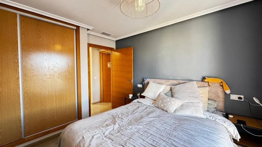Apartamento de 3 dormitorios en Nueva Torrevieja, Spain No. 1183 № 11