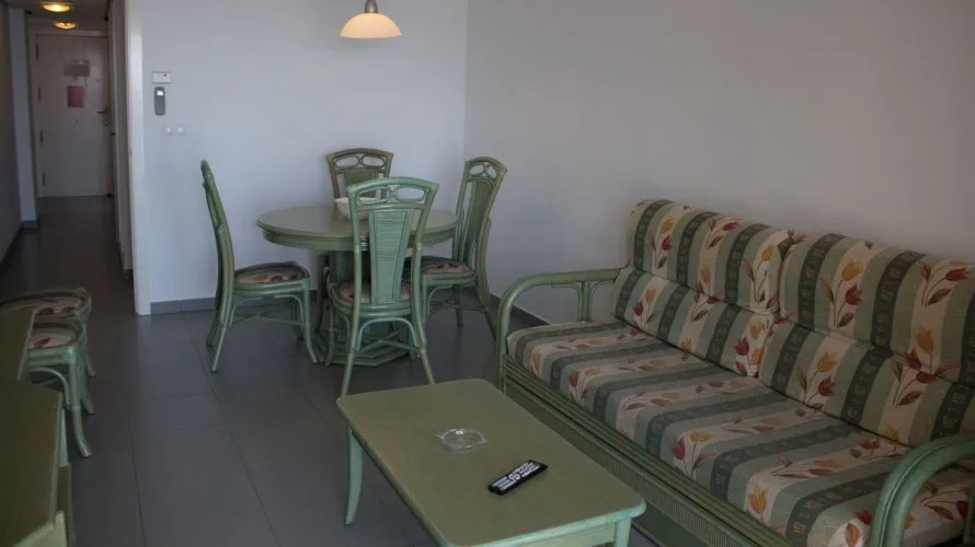 Apartamento de 2 dormitorios en Calpe, Spain No. 378 № 3