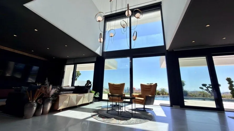Villa de 890m² en Benidorm, Spain No. 832 № 18