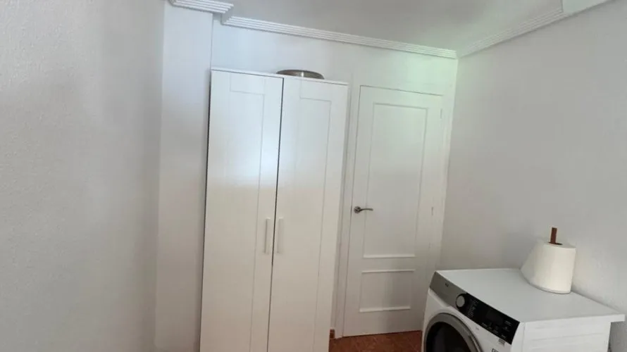 Apartamento de 3 dormitorios en Torrevieja, Spain No. 1380 № 6