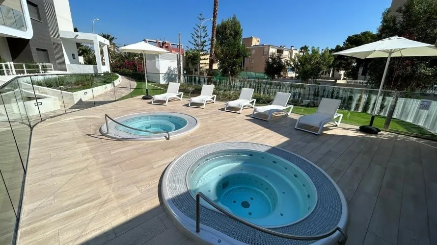 Apartamento de 3 dormitorios en Alicante, Spain No. 1230 № 6