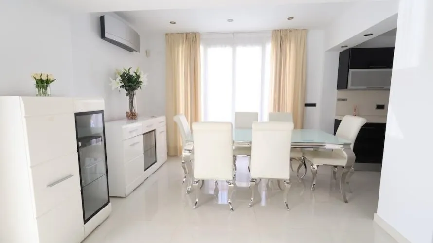 Apartamento de 4 dormitorios en Cabo Roig, Spain No. 846 № 4