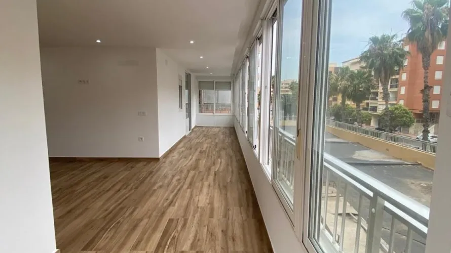 Apartamento de 3 dormitorios en Torrevieja, Spain No. 135 № 7