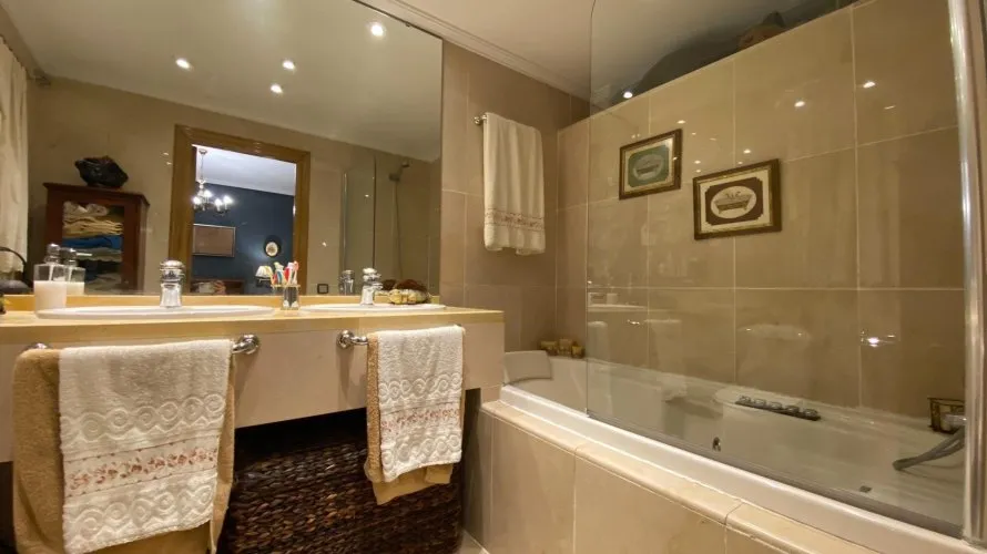 Apartamento de 4 dormitorios en Alicante, Spain No. 689 № 18