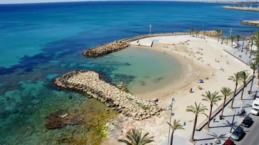 Apartamento de 2 dormitorios en Torrevieja, Spain No. 509 № 17