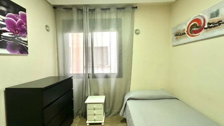 Apartamento de 3 dormitorios en Torrevieja, Spain No. 1118 № 12