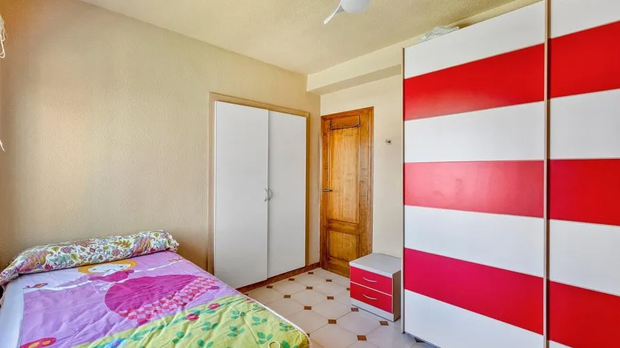 Villa de 4 dormitorios en Torrevieja, Spain No. 835 № 12