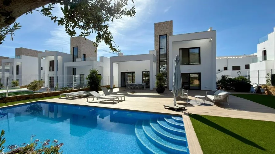 Villa de 5 dormitorios en Finestrat, Spain No. 1035 № 2
