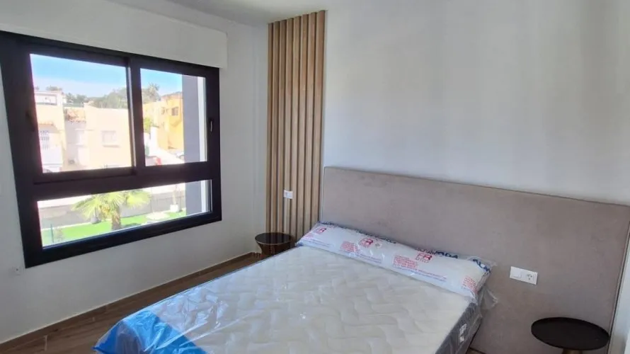 Apartamento de 2 dormitorios en Villamartin, Spain No. 555 № 16