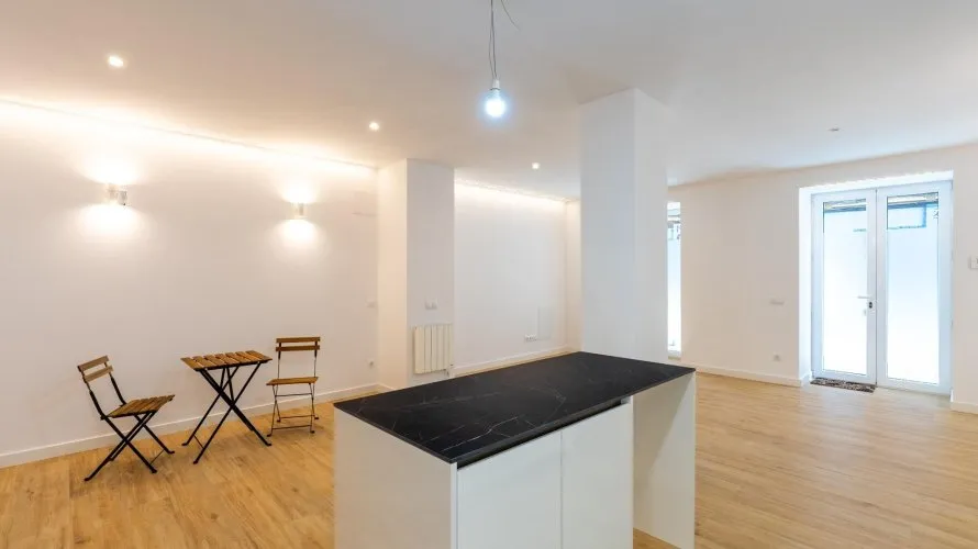 Apartamento de 1 dormitorio en Madrid, Spain No. 81 № 3