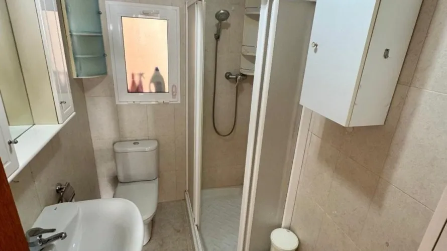 Apartamento de 4 dormitorios en Torrevieja, Spain No. 977 № 13