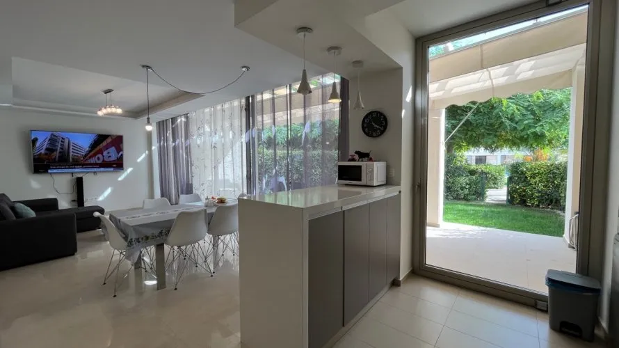 Apartamento de 3 dormitorios en Villajoyosa, Spain No. 380 № 3