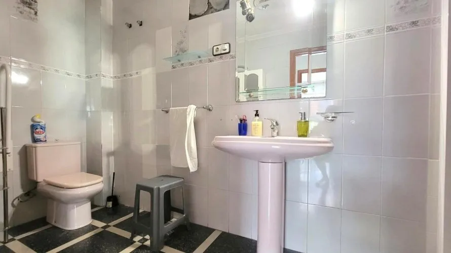 Apartamento de 1 dormitorio en Torrevieja, Spain No. 1040 № 23