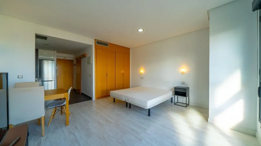 Apartamento de 1 dormitorio en Madrid, Spain No. 155 № 7