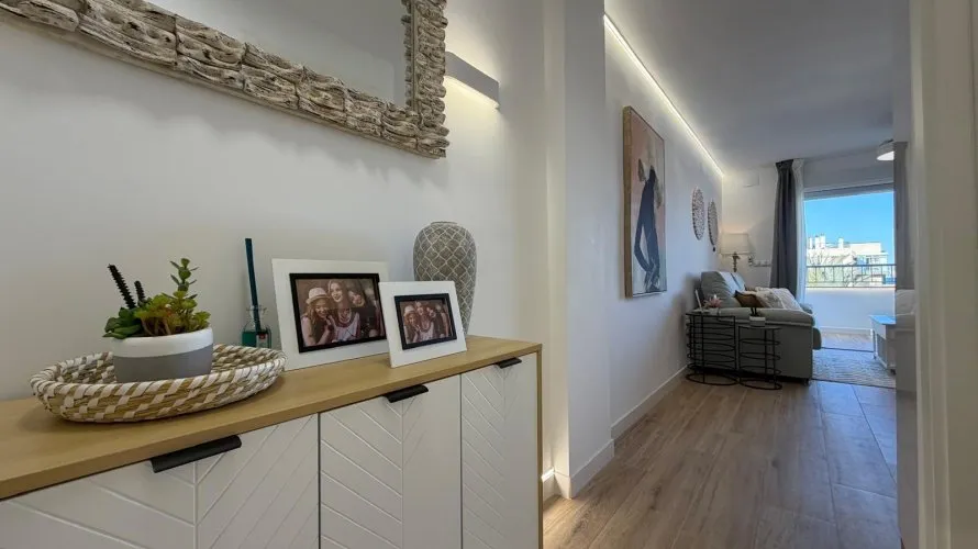 Apartamento de 3 dormitorios en Torrevieja, Spain No. 231 № 1