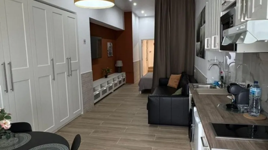 Apartamento de 1 dormitorio en Valencia, Spain No. 815 № 3