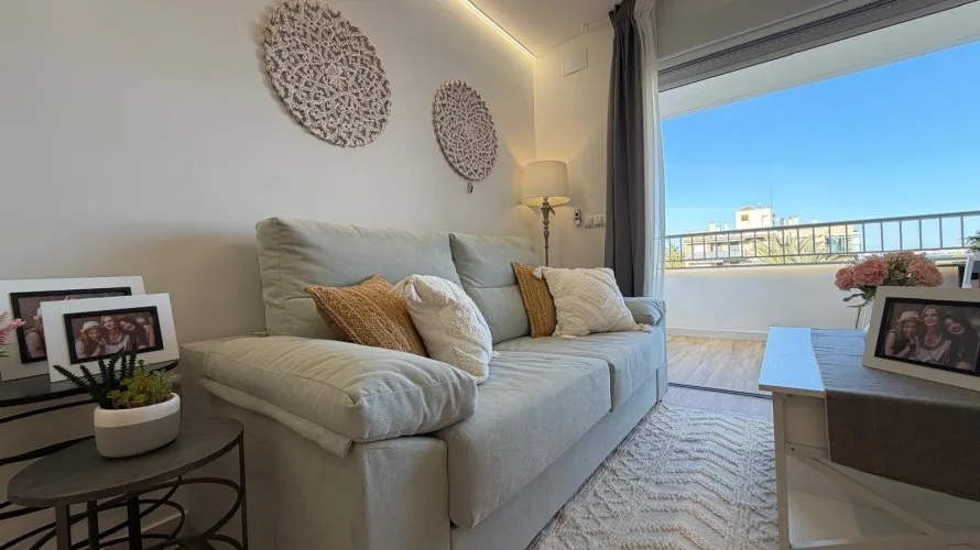 Apartamento de 3 dormitorios en Torrevieja, Spain No. 231 № 18