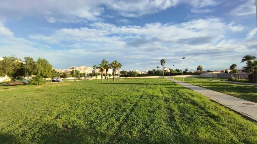 Apartamento de 6 dormitorios en Torrevieja, Spain No. 842 № 23