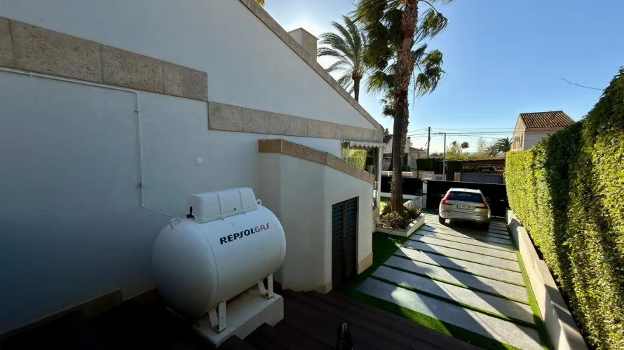 Villa de 6 dormitorios en Benidorm, Spain No. 246 № 19