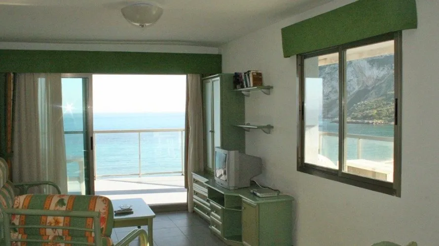 Apartamento de 3 dormitorios en Calpe, Spain No. 379