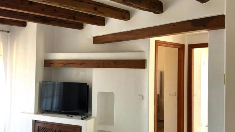 Apartamento de 2 dormitorios en Torrevieja, Spain No. 995 № 4