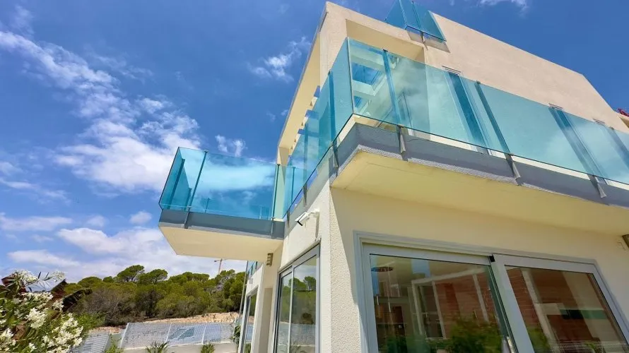 Villa de 3 dormitorios en Finestrat, Spain No. 574 № 4