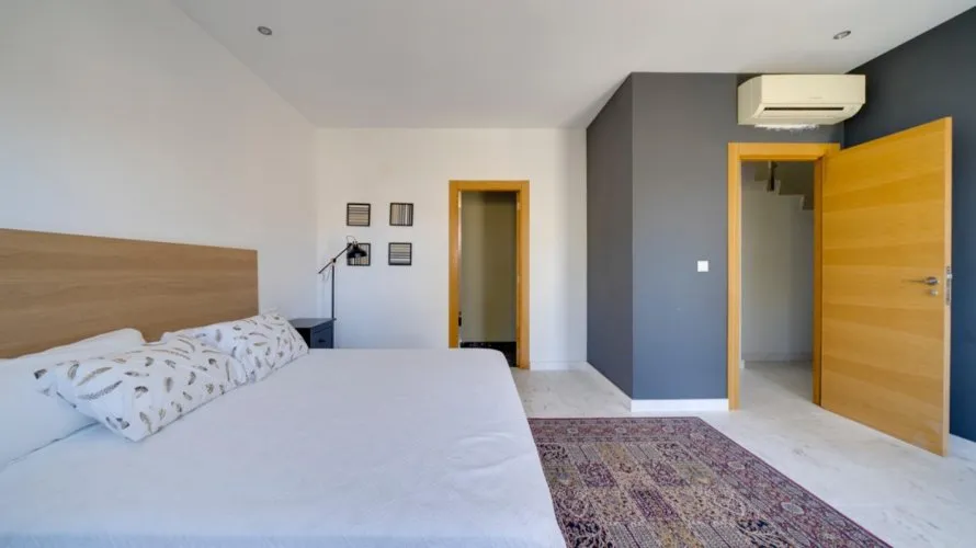 Villa de 4 dormitorios en Albir, Spain No. 539 № 9