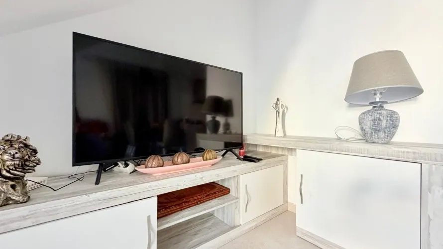 Apartamento de 3 dormitorios en La Florida, Spain No. 1038 № 18