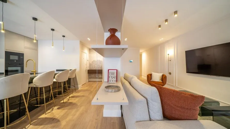 Apartamento de 3 dormitorios en Madrid, Spain No. 921 № 5