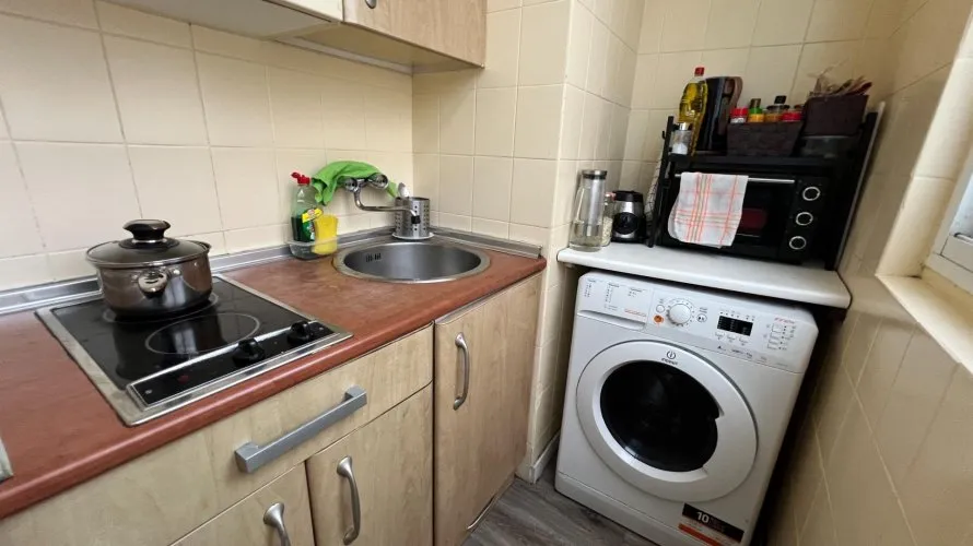 Apartamento de 1 dormitorio en Madrid, Spain No. 993 № 14