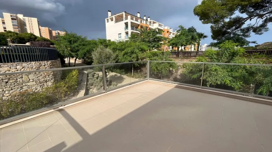 Apartamento de 3 dormitorios en Villajoyosa, Spain No. 380 № 18