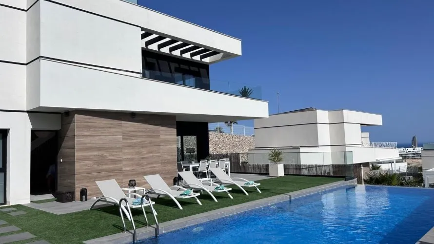 Villa de 3 dormitorios en Finestrat, Spain No. 1112 № 27