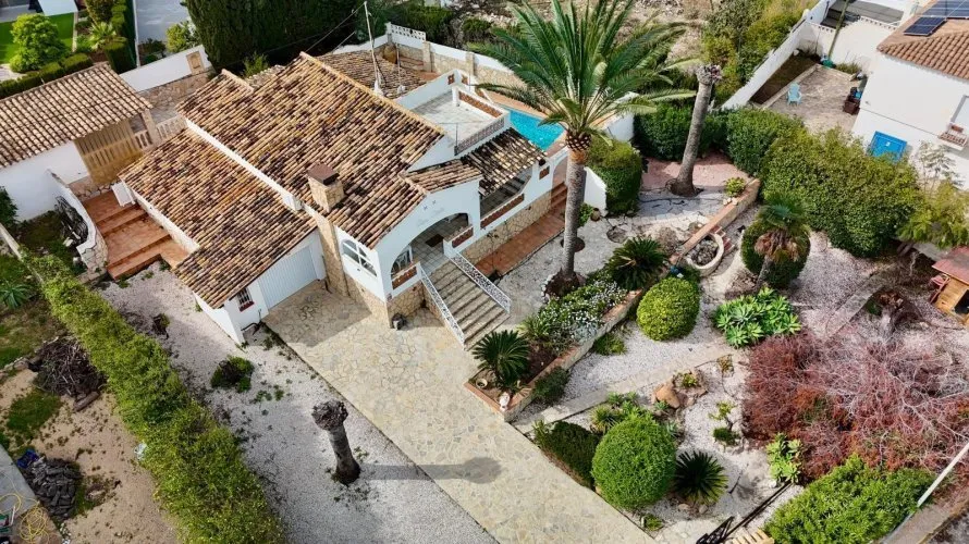 Apartamento de 3 dormitorios en L'Alfàs del Pi, Spain No. 1045