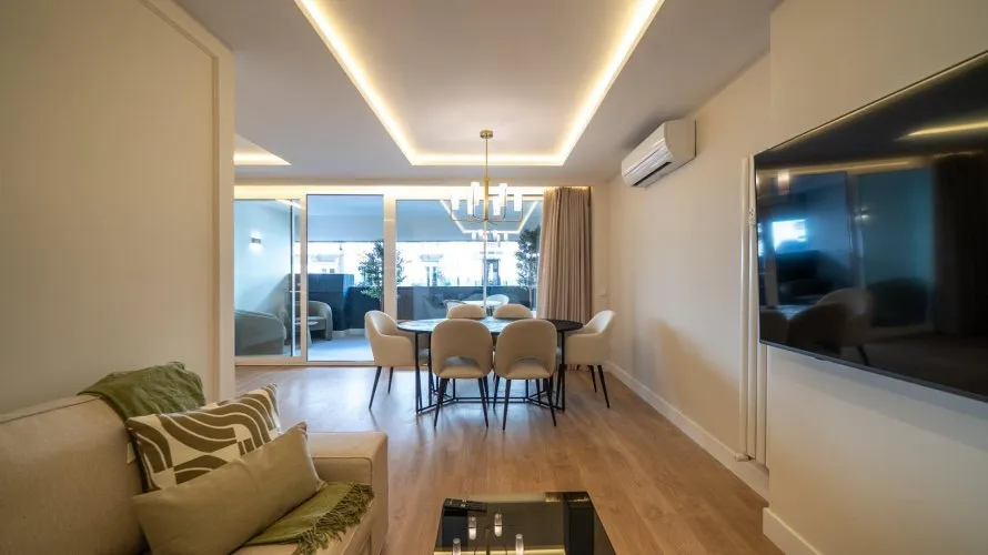 Apartamento de 3 dormitorios en Madrid, Spain No. 1006 № 4